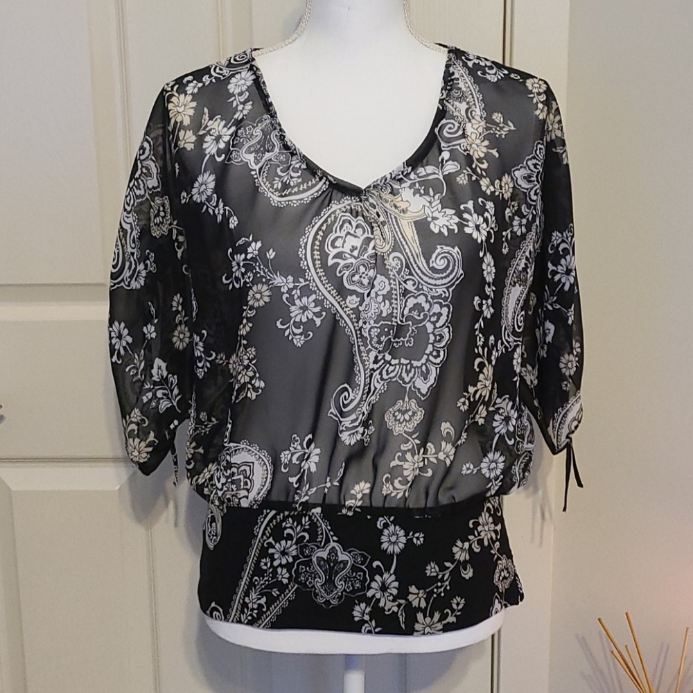 White House Black Market Blouse
